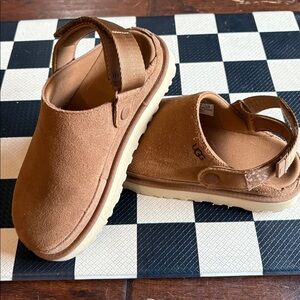 UGG WomenTan Suede Goldenstar Clog